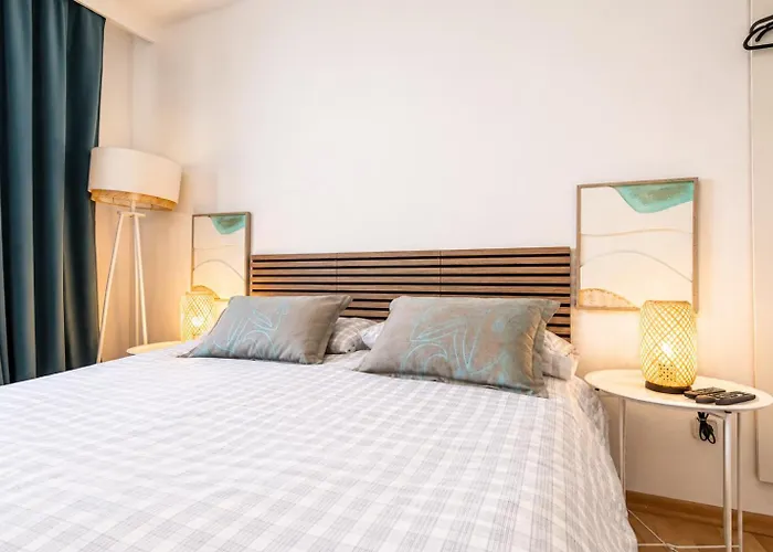 アパート Stylish 3br With Balcony In The Center *