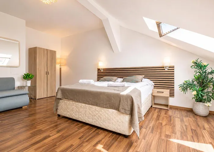 Stylish 3br With Balcony In The Center * ウィーン